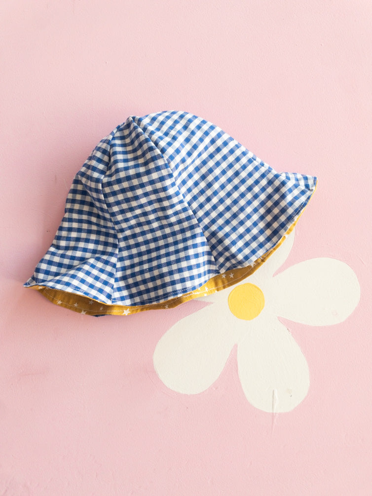 Cappellino vichy + stelline