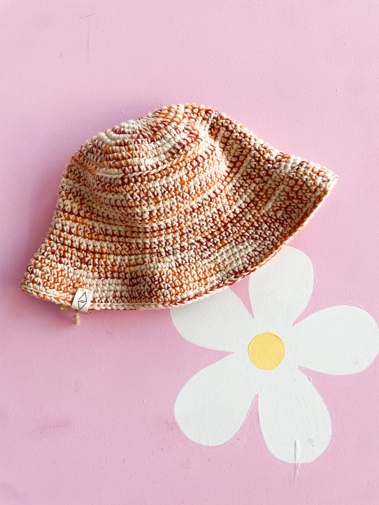 Cappellino mandarini in spiaggia