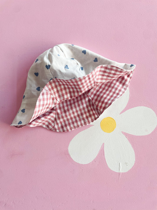 Cappellino cuoricini + vichy rosa