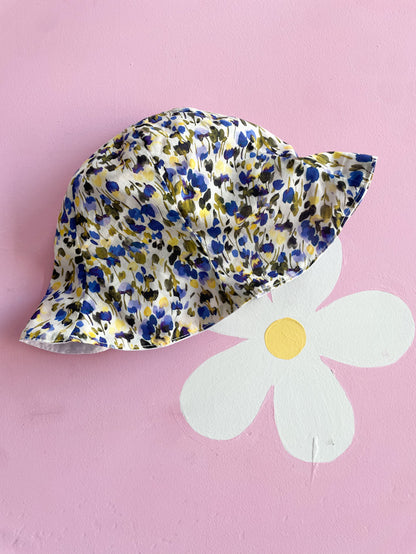 Cappellino floreale