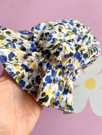 Cappellino floreale