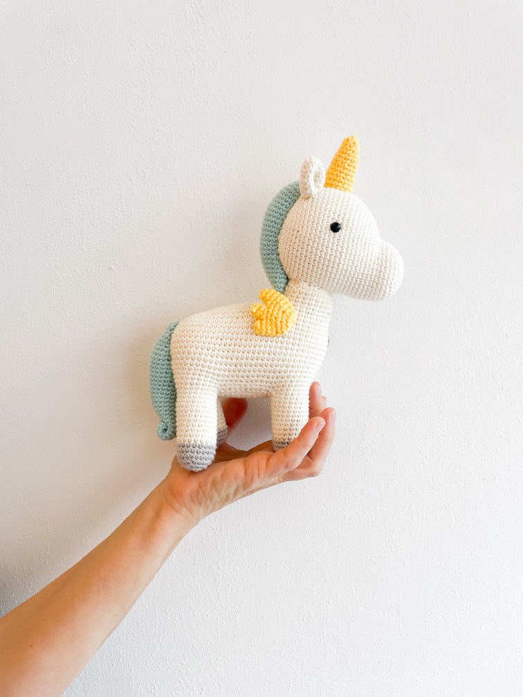 Peluche amigurumi Unicorno