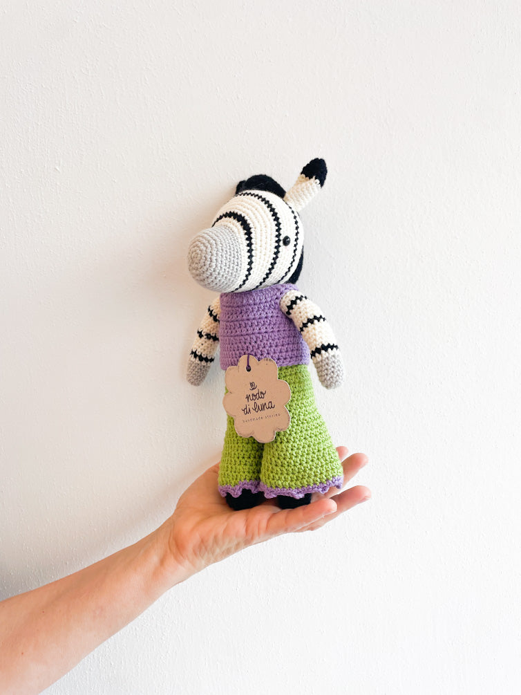 Peluche amigurumi zebra